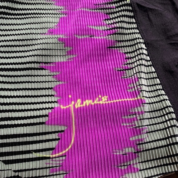 Jamie Sadock Signed Abstract Crinkle Black Skort Size M - Picture 3 of 5